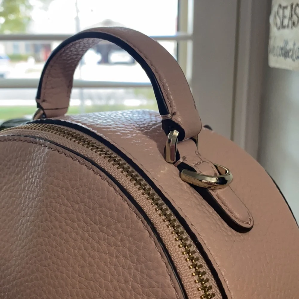 NWT Kate Spade Jackson medium backpack in color warmvellum (light neutral pink) - Picture 3 of 9